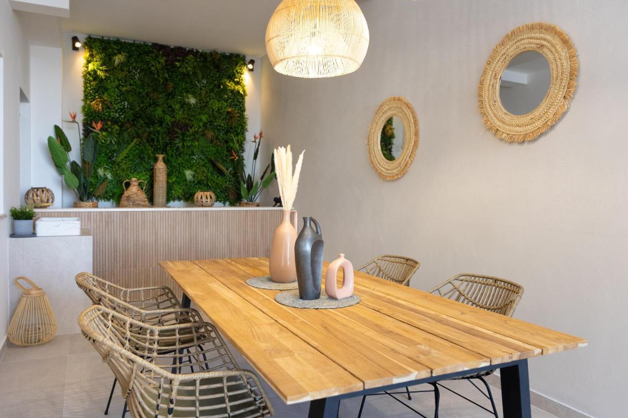 Savannah Apartment *